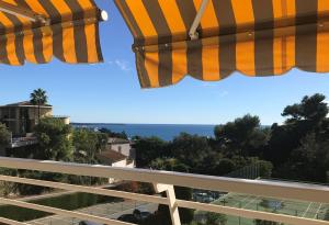 Solezia appartement, piscine et vue mer, by Welcome to Cannes
