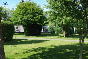 Campings Camping Paradis Bellevue : photos des chambres