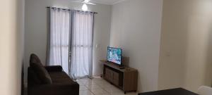 Apto a 3 minutos do Thermas!!