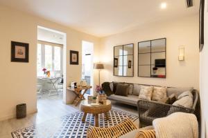 Apartment with Balcony room in Chic Apartments Barcelona