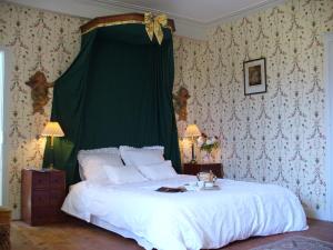 B&B / Chambres d'hotes Chateau des Lutz : photos des chambres