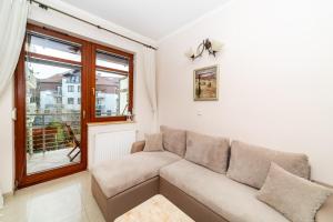 Beige - Neptun Park by OneApartments