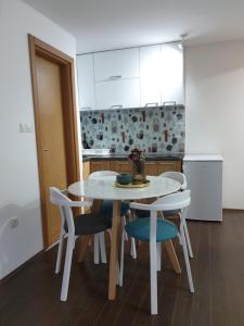 Apartman Lisica 24
