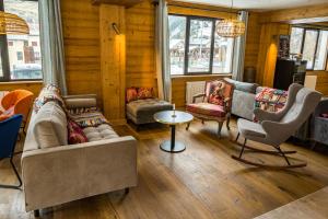 Hotels L'Outa Hotel Restaurant : photos des chambres