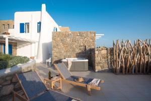 Gorgeous Studio In Cycladic Architecture Overlooking The Aegean Myconos Greece