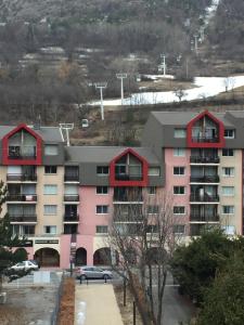 Appartements Appt briancon 4 pers au pied des remontes mecaniques le relais de la guisane : photos des chambres