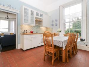 Holcombe House
