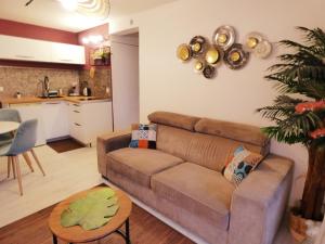 La Perle Marine, Cosy et rénové, 200 m de la plage, 1 chambre, parking et Wifi