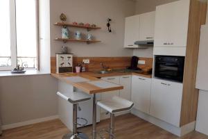 Appartements Studio Cosy LES ROSES TREMIERES 3 etoiles centre Plouharnel proche mer : photos des chambres