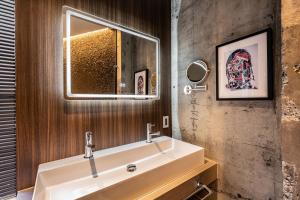 ビル泊 -Birupaku Decentralized Hotel-