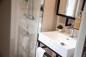 Hotels Aigle d'Or - Strasbourg Nord : photos des chambres