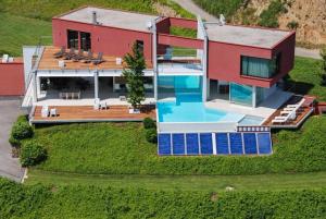 Villas Villa de 4 chambres avec piscine privee jacuzzi et jardin amenage a Saint Desirat : photos des chambres