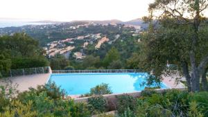 Appartement lumineux Roquebrune 45m² avec piscine partagée