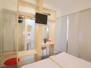 Comfort Double Room room in Hello Hotels Gara de Nord