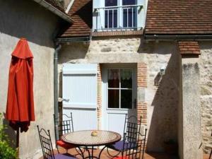 Maison confortable avec jardin à Mardié + Terrasse