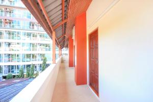 Ban Elephant Blanc Apartment