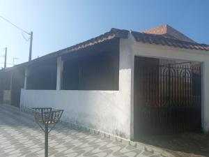 Casa para temporada na Praia Grande aprox 100 mts da praia