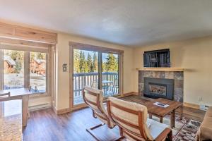 Ski-In Breck Condo Walk to Shops and Restaurants!