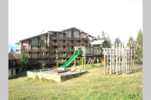 Studio dans station de ski aux pieds des pistes