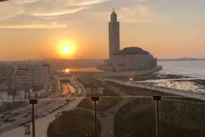 Marina - Sea & Mosque View by AppartAli for FAMILIES ONLY - Casablanca