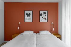 Apartment 2 Bedroomed Near Disneyland Paris with Garden Parking at Serris