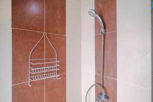 Compact and Simple Studio Apartment at Saladdin Mansion By Travelio