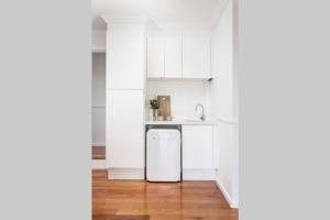 Bask at Green Point - Between the ocean & the lake