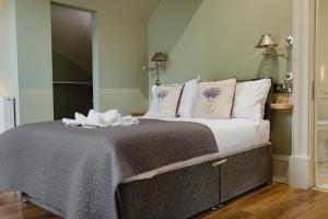 Double Room - Disability Access room in Taypark House