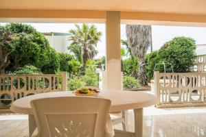 Cozy House, Santa Maria del Focallo, Fireplace