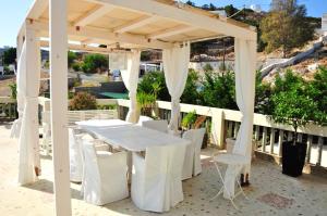 Apartment with 2 bedrooms in Psathi with wonderful sea view and furnished terrace 700 m fr Kimolos-Island Greece