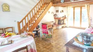 Villa avec piscine à Saint-Raphaël et vue sur la montagne