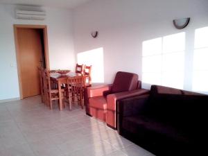 Spacious apartment in Albufeira 80 m² with shared pool