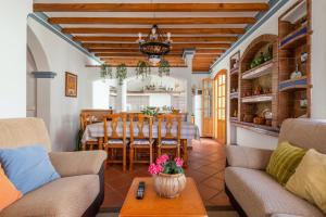 Comfortable house in Ardales with fireplace