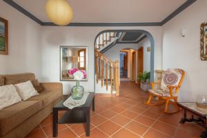 Comfortable house in Ardales with fireplace