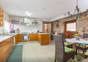 Luxurious House in Braga with Pool