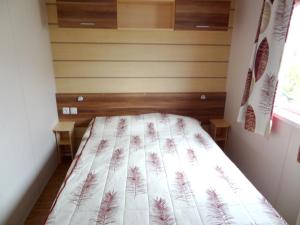 Maisons de vacances Bungalow confortable a Gastes + Piscine : photos des chambres