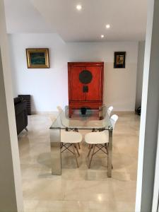 Spacious Apartment with Views in Málaga, 77 m², Shared Pool