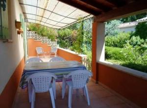 Maisons de vacances Maison de 2 chambres avec piscine partagee jardin clos et wifi a Vaison la Romaine : photos des chambres