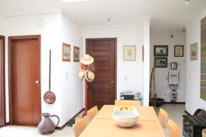 Welcoming House with Mountain View in Porto Santo