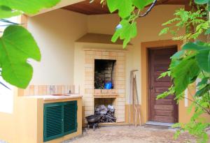 Welcoming House with Mountain View in Porto Santo