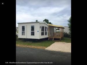 Maisons de vacances Bungalow de 3 chambres avec piscine partagee jardin amenage et wifi a Onzain : photos des chambres