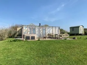 The Old Lookout - Ringstead