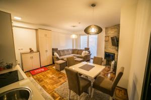 Kraljevi Cardaci SPA 11 25