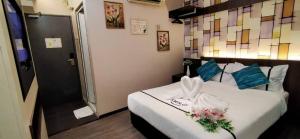 Theme Double Room room in Smile Hotel Cheras Warisan Cityview
