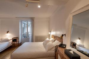 Hotels Hotel des Tonneliers : photos des chambres