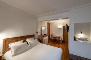 Hotels Hotel des Tonneliers : photos des chambres