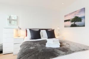 Trafalgar Square by Excel Apartments