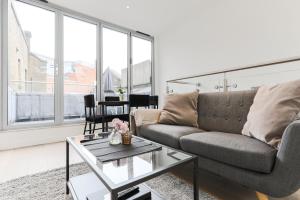 Trafalgar Square by Excel Apartments