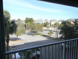 3 Bedroom, 2 Bathroom, Sleeps 10 2 Bunk Beds 2 Queens Bikes & Beach Gear included