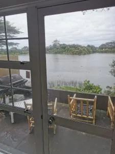 Barbwire Bach - 哈韦拉